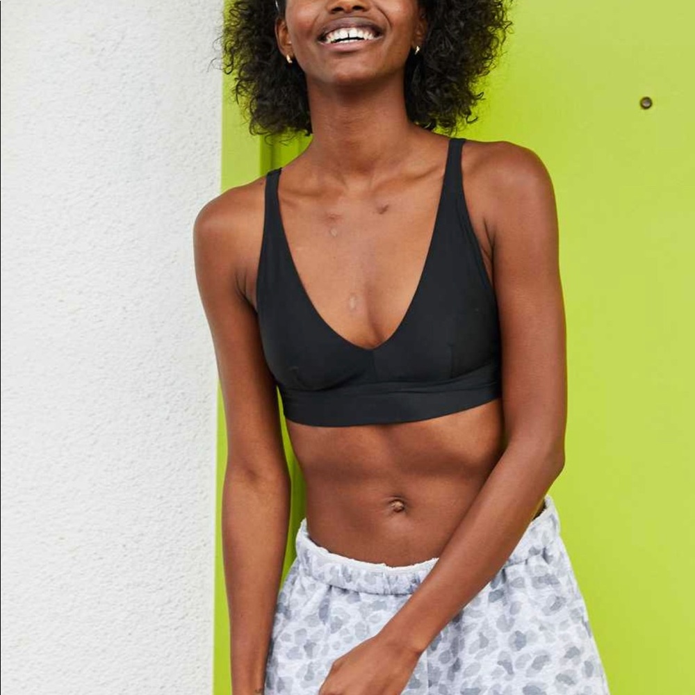 NWT Aerie Longline V Scoop Bikini Top